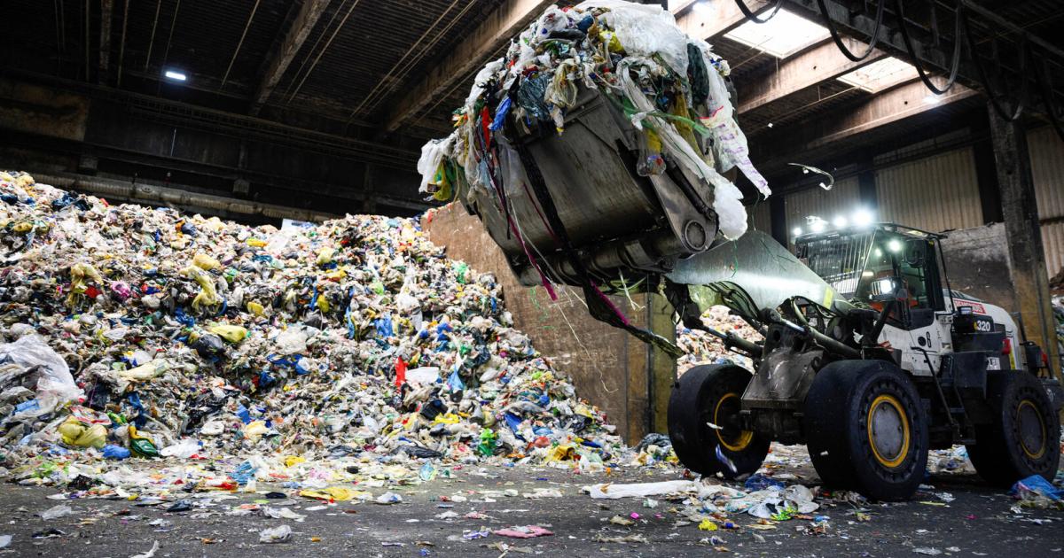 Billige-pfel-teures-Duschgel-Scharfe-Kritik-an-Plastikabgabe