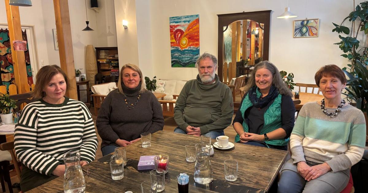 Ein-Raum-in-dem-Trauer-Platz-findet