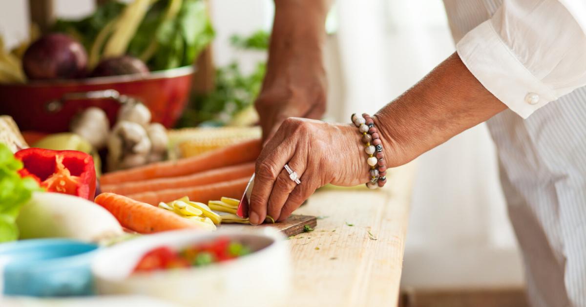 Mit-Grundnahrungsmitteln-kochen-Wiener-Spitzenk-che-zeigen-wie-s-geht