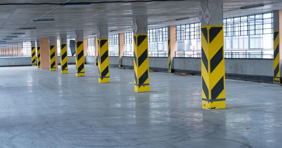 Teure-Sanierung-der-Garage-Wann-die-Hausverwaltung-informieren-muss