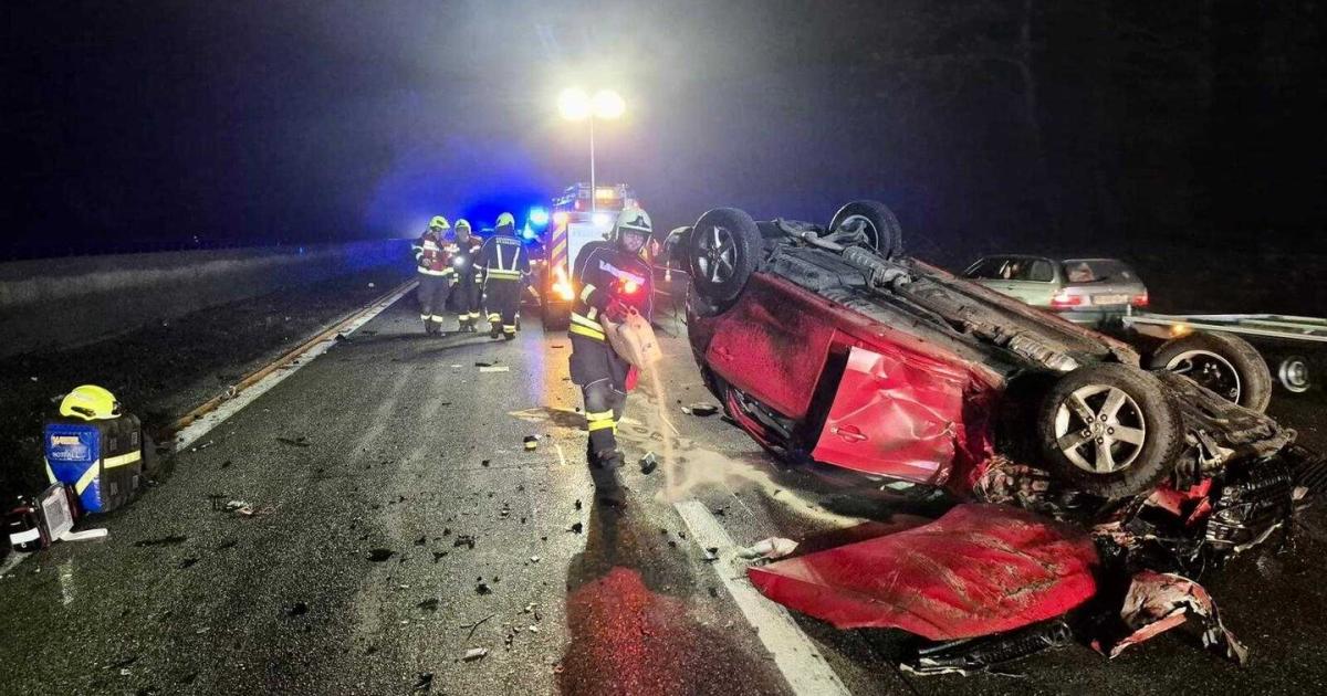 schwerer-crash-mit-verletzten-auf-der-a1-bei-st-valentin