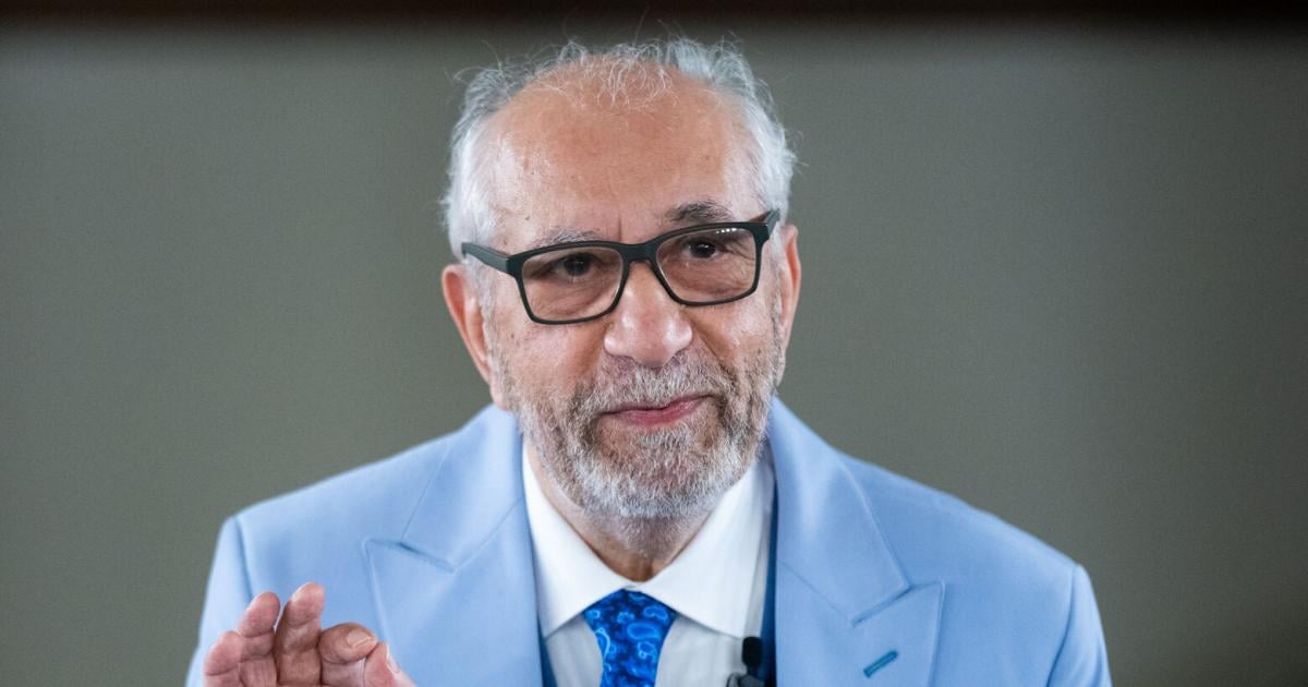 Houchang-Allahyari-Auf-Teherans-Stra-en-riecht-es-nach-Blut-