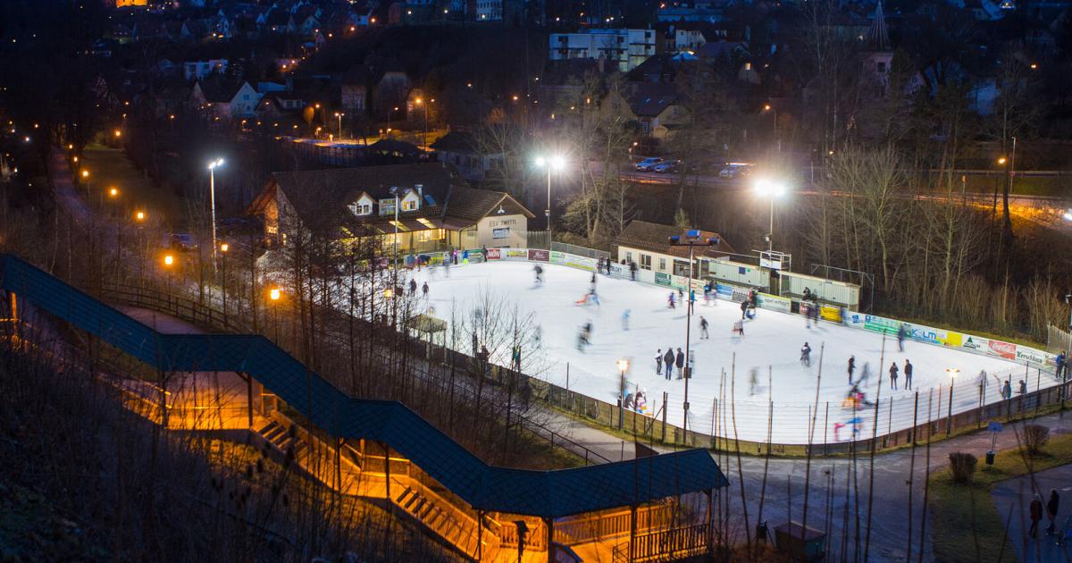 Konzert-statt-Kufen-Eislaufplatz-Zwettl-wird-zur-B-hne