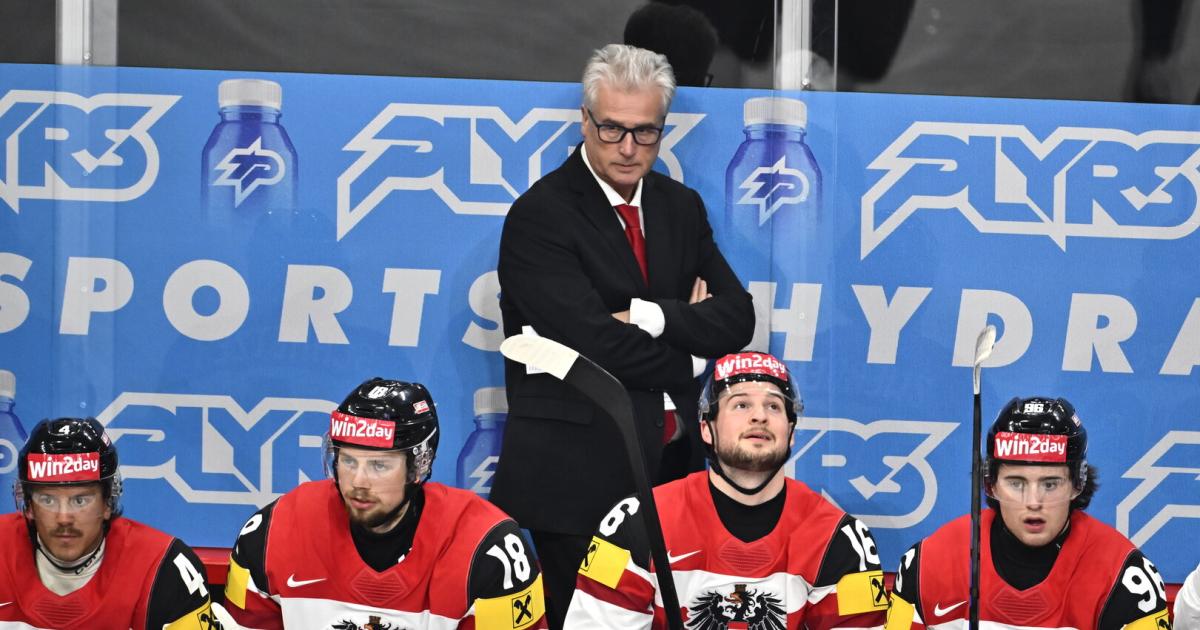 Austria’s successful coach Roger Bader is staying for another two years