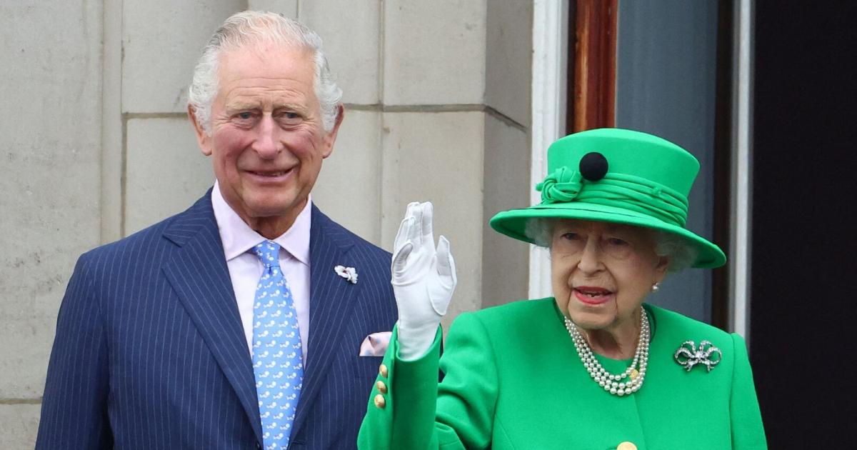Palastbutler-verr-t-Seltene-Gelegenheit-f-r-die-Queen-private-Familienzeit-zu-verbringen