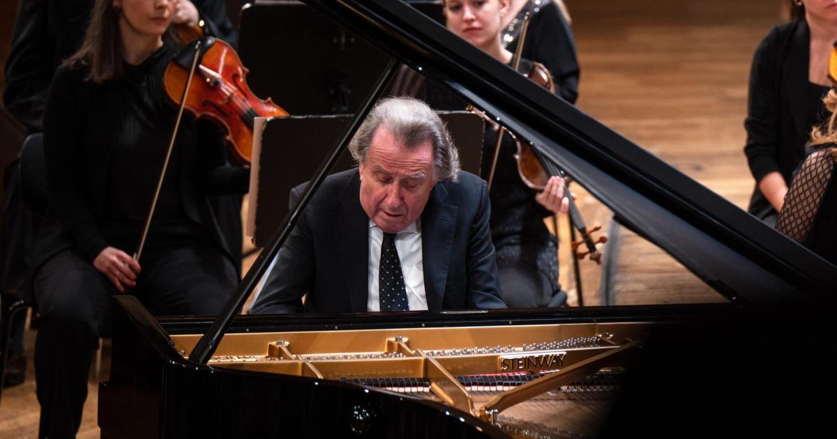 Aufw-hlender-Mozart-mit-Rudolf-Buchbinder-und-der-Camerata-Salzburg