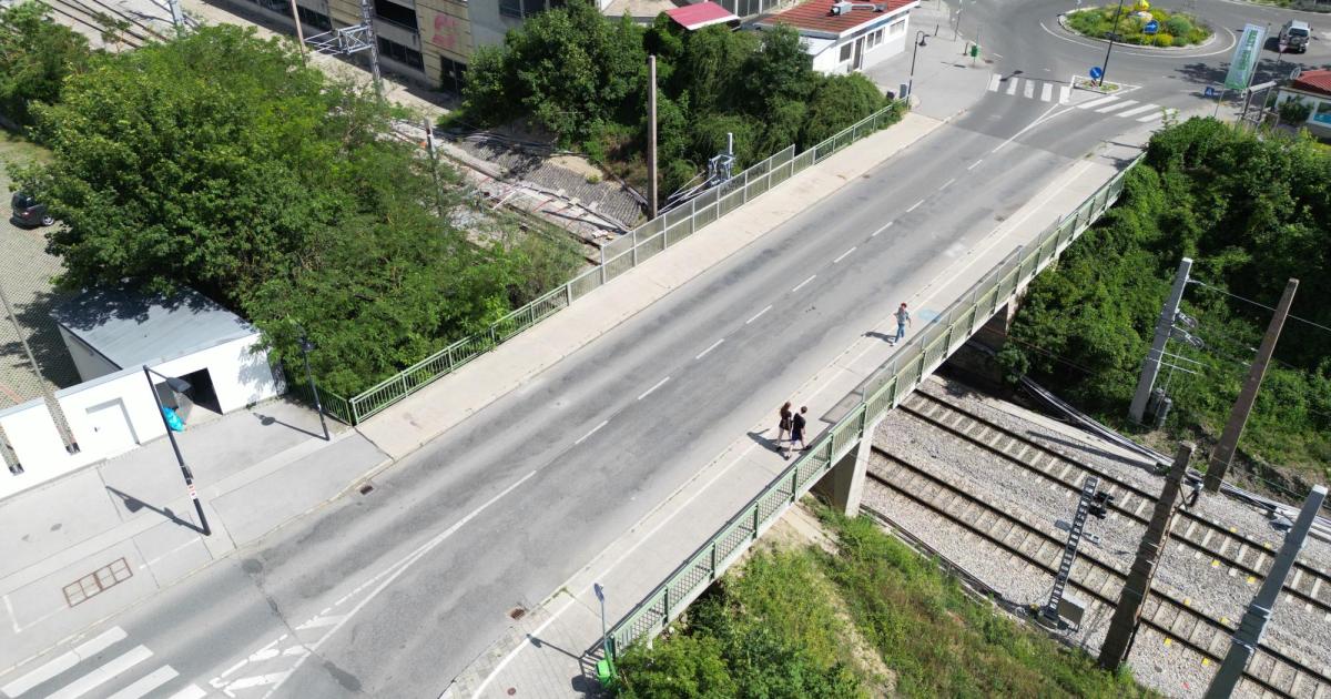 Br-ckenneubau-in-G-nserndorf-bringt-monatelange-Sperre