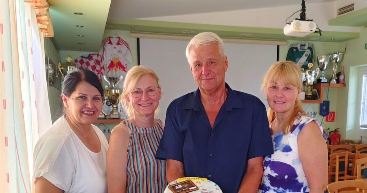 Karl-Knor-Schulschluss-f-r-den-Direktor-f-r-das-halbe-Dorf-