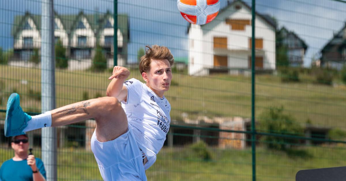 18-J-hriger-Neusiedler-steigt-in-der-Teqball-Weltrangliste-auf