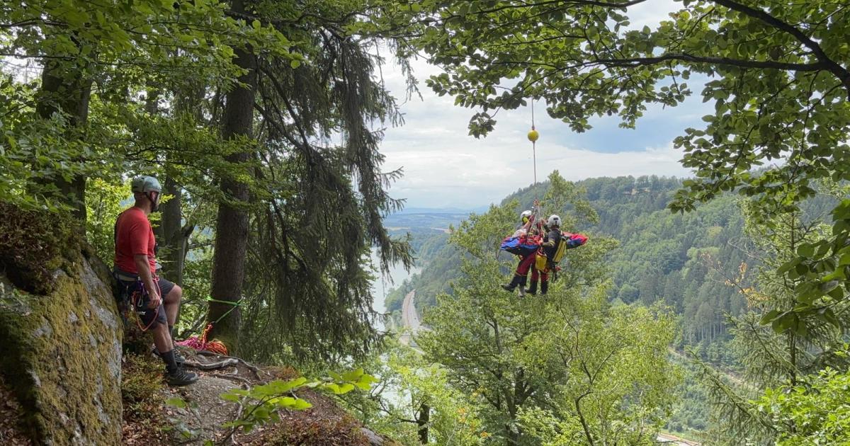 Brandst-tterkogel-Schwerverletzte-mit-Hubschrauber-geborgen