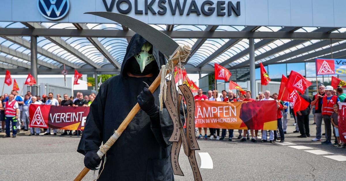 Deutsche-Industrie-verliert-15-000-Arbeitspl-tze-pro-Monat