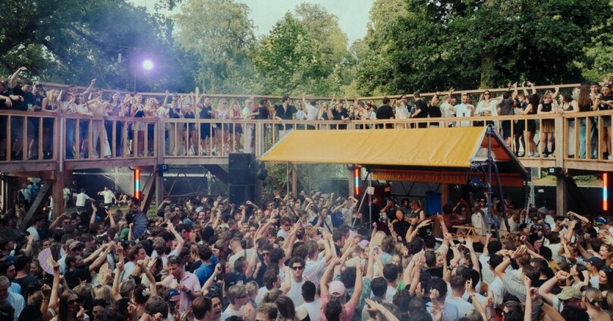 Musikfestival-in-Bruck-an-der-Leitha-verbannt-Handys-von-Dancefloor