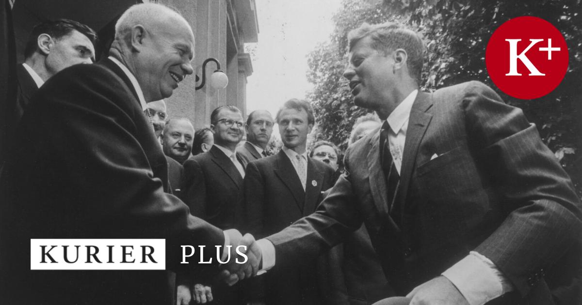 Kennedy-und-Chruschtschow-Ein-historischer-Handschlag