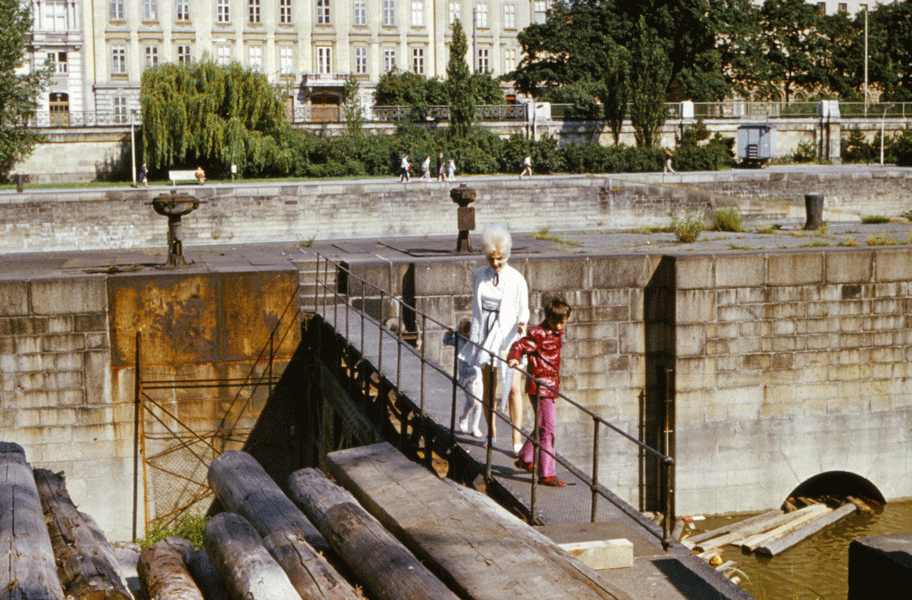 Metroverlag: Timeline Vienna