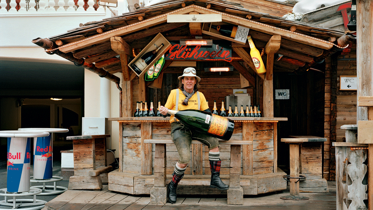 Ernüchternd: Fotoserie vom Alpenrausch im Großraumstadl