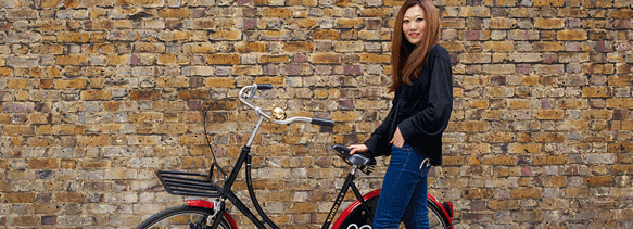 Der Playboy für Biker