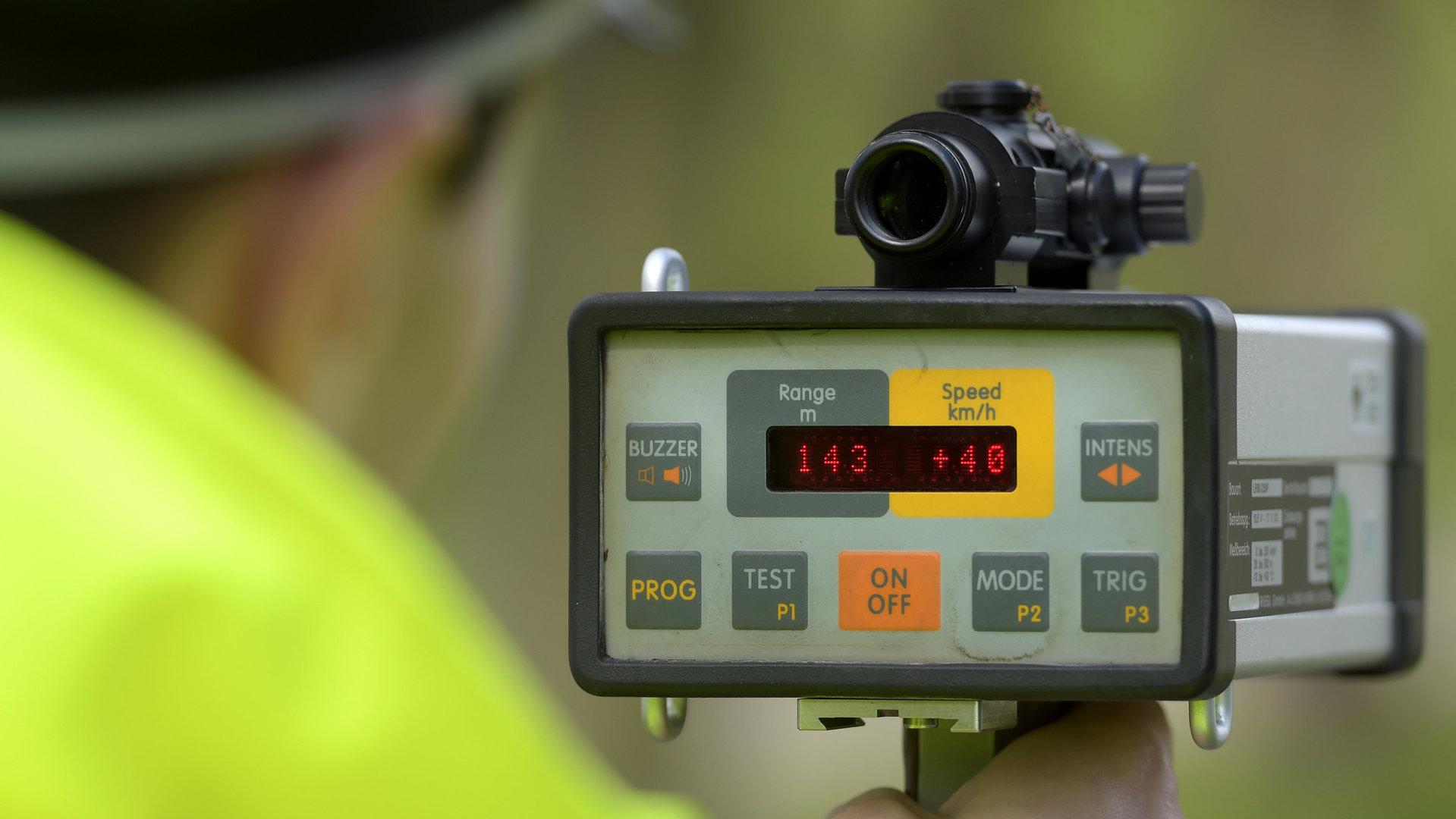 Alkohol in prehitra vožnja: Avstrija in Nemčija poročata o nevarnih incidentih na cestah