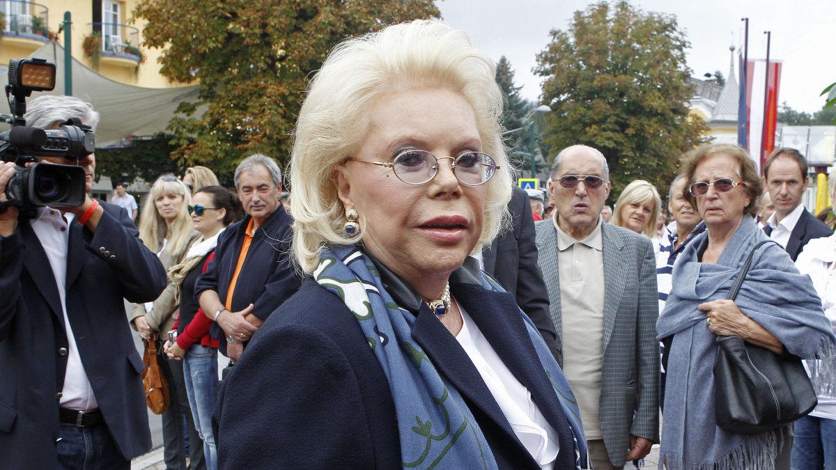 APA/GERT EGGENBERGERAPA5279652-2 - 18092011 - VELDEN - ÖSTERREICH: ZU APA-TEXT IG - Die Milliardärin Heidi Horten am Sonntag, 18. September 2011 im Rahmen der Filmpremiere von "Udo Jürgens-Der Mann mit dem Fagott" in Velden. APA-FOTO: GERT EGGENBERGER