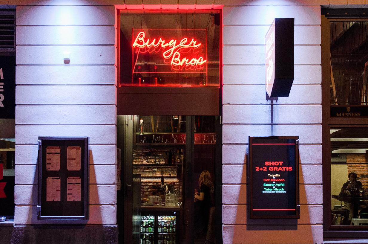 Neues BurgerRestaurant Bros hat kurier.at