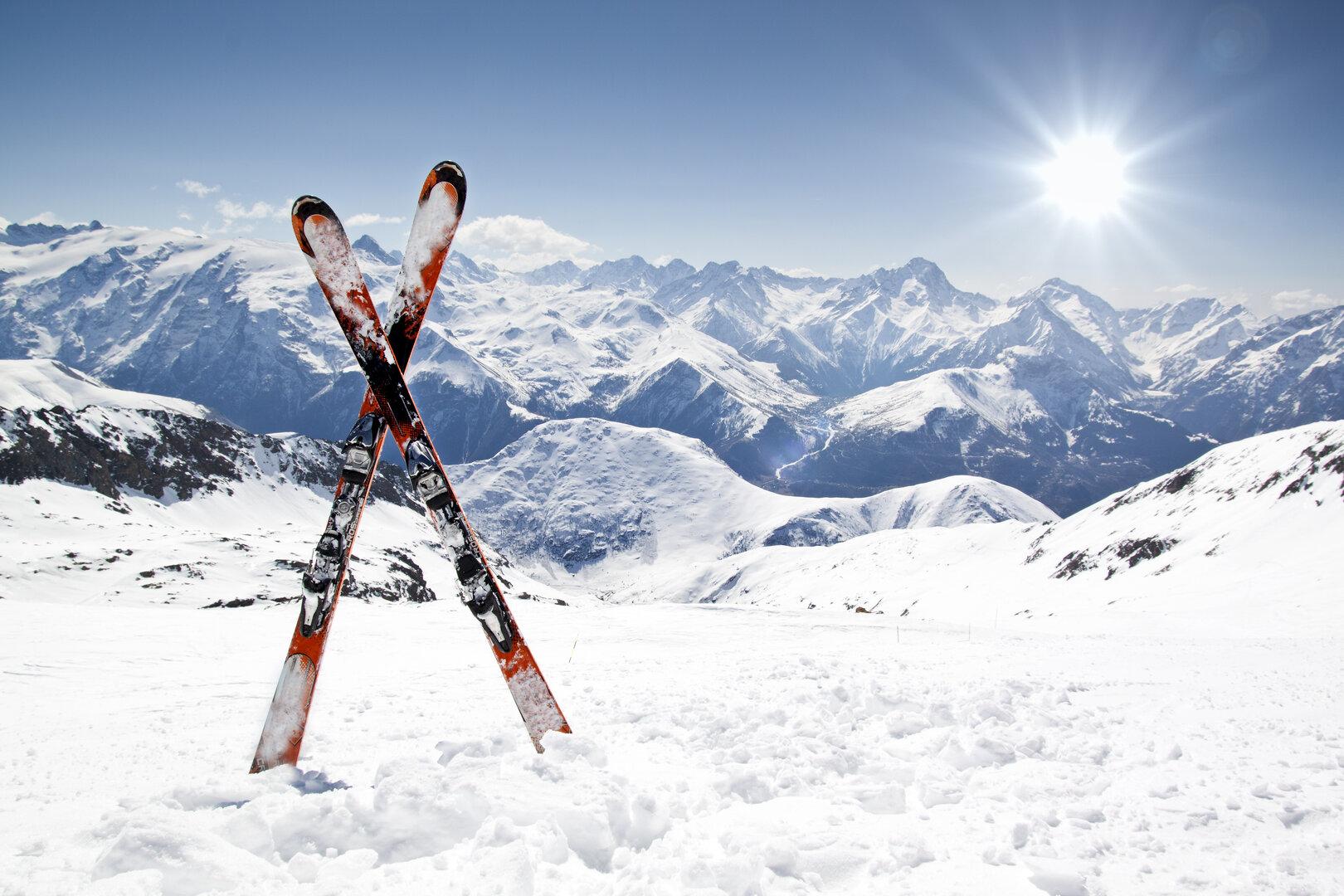Zahlreiche Skiunfälle in Tirol forderten Verletzte