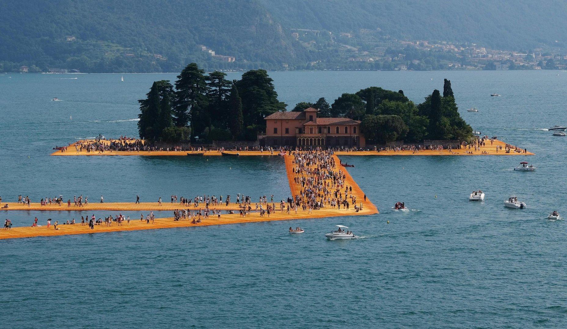 Last day of The Floating Piers