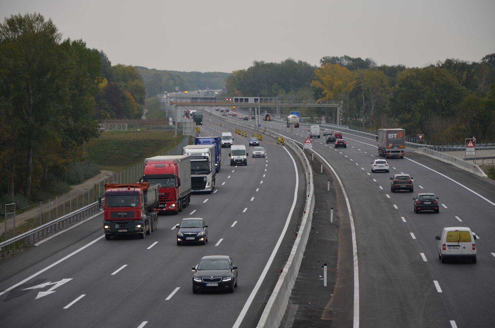 Weniger Lkw, aber mehr Autos im Burgenland unterwegs