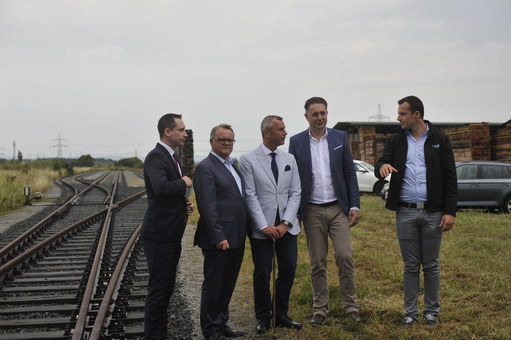 Land kauft acht Kilometer Schiene und will Ausbau bis Ungarn