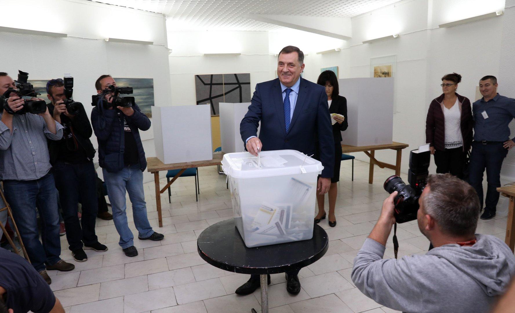 Bosnien-Wahlen: Dodik laut ersten Auszählungen in Führung