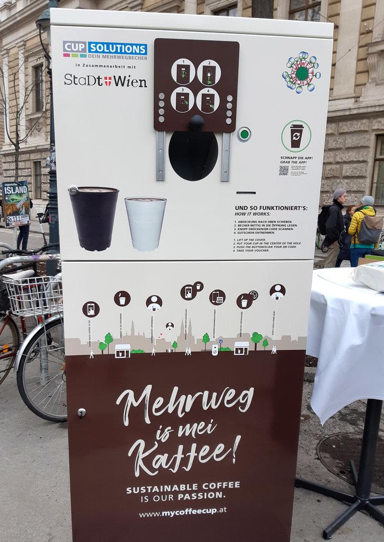 Kaffee im Mehrwegbecher: Wien stellt Rückgabeautomaten auf