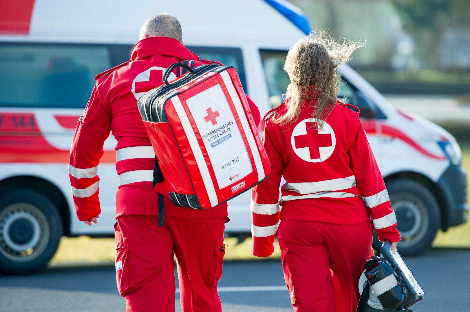 Na Dunaju hudo poškodovan pešec, ki je prečkal rdečo luč