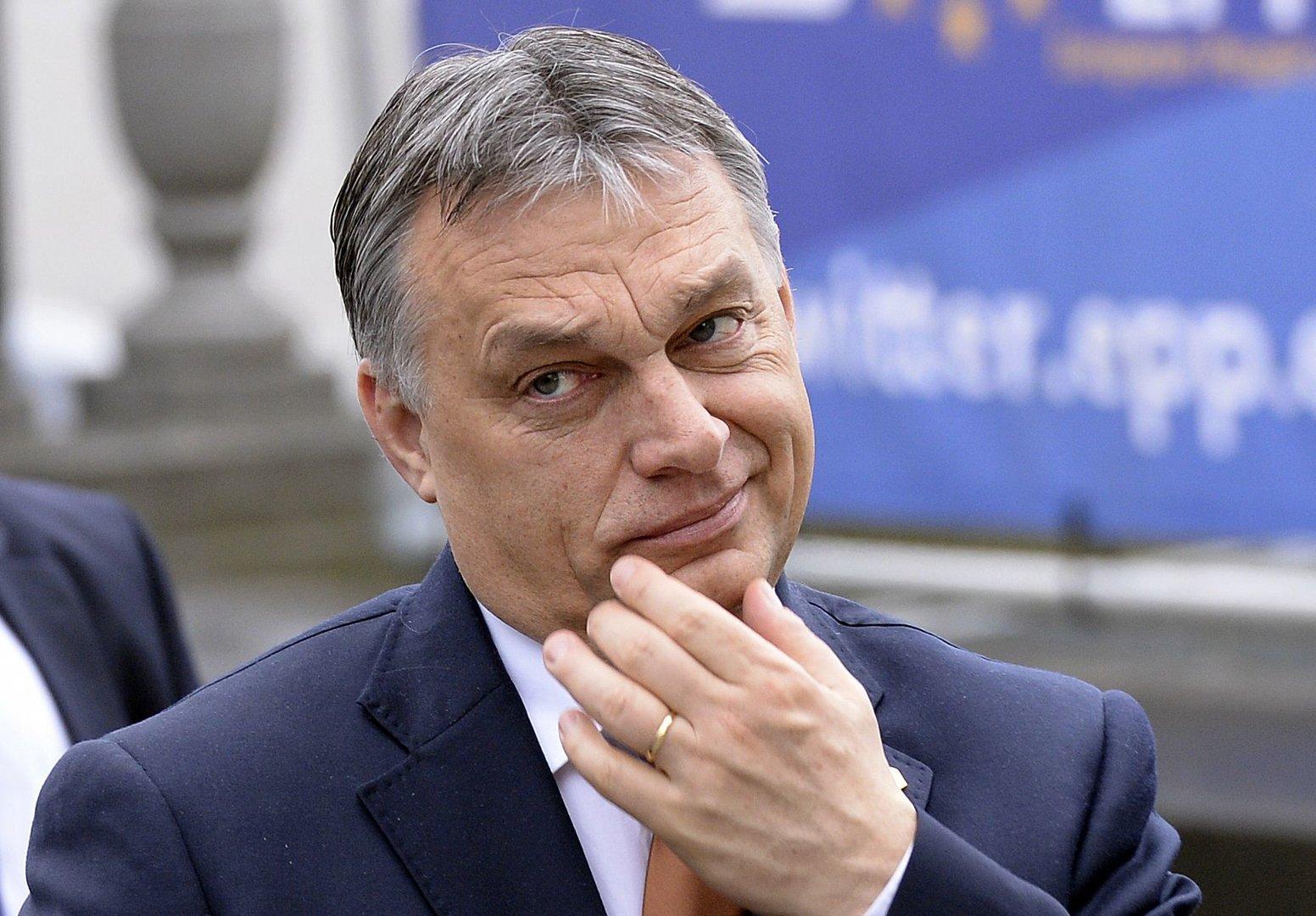 EVP zeigt Orbán die Gelbe Karte