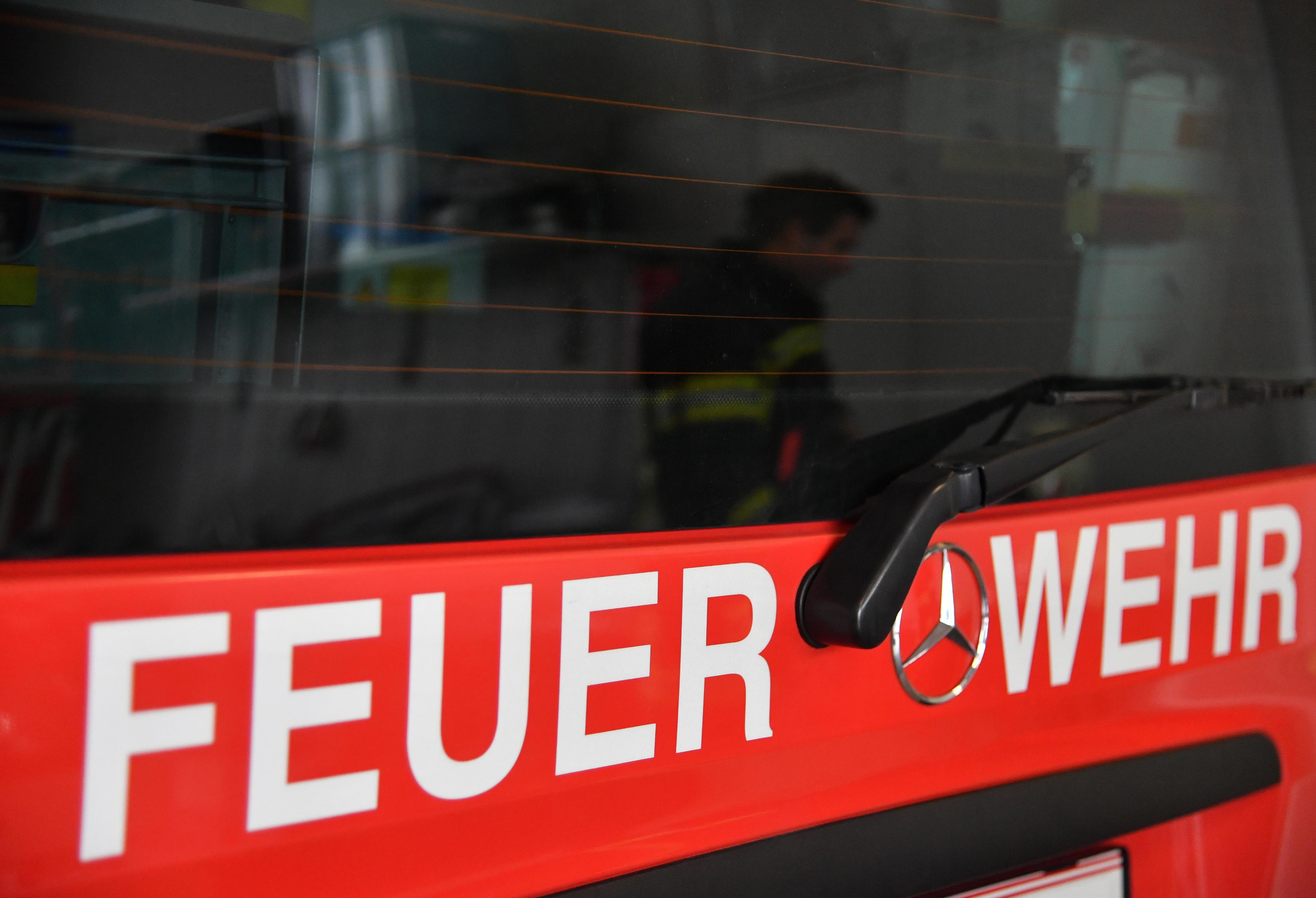 Knapp 100 Feuerwehrleute löschten Brand bei steirischem Gasthaus