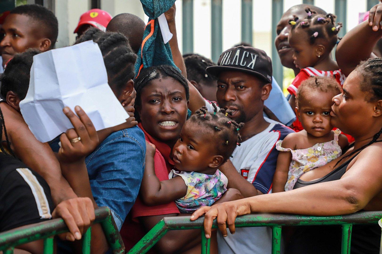 TOPSHOT-MEXICO-US-HAITI-AFRICA-MIGRATION