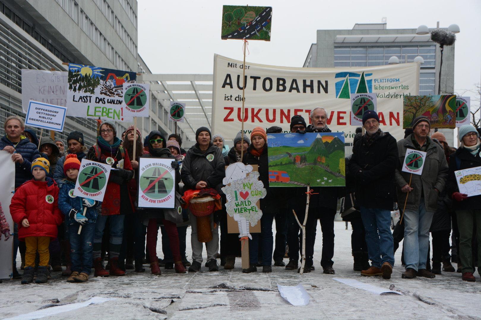 Demo gegen Waldviertelautobahn: „Lasst die Region leben!“