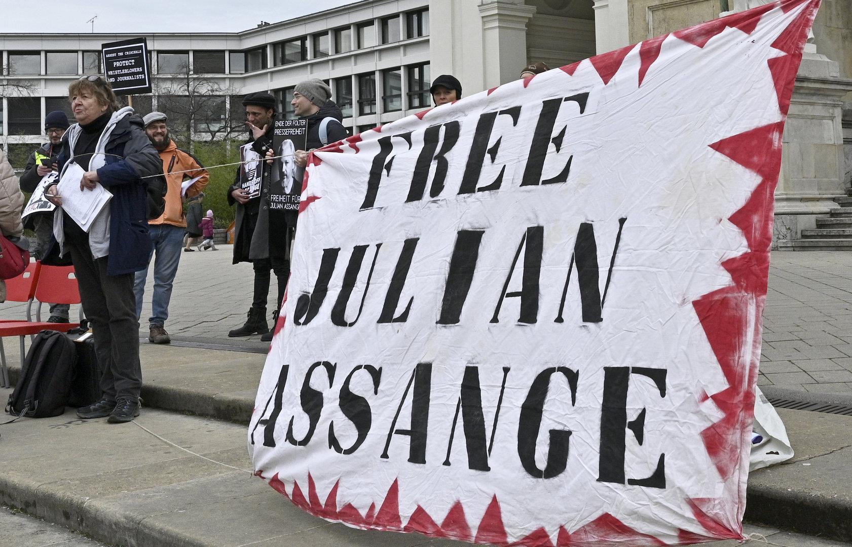 Demonstration gegen Assange-Auslieferung in Wien