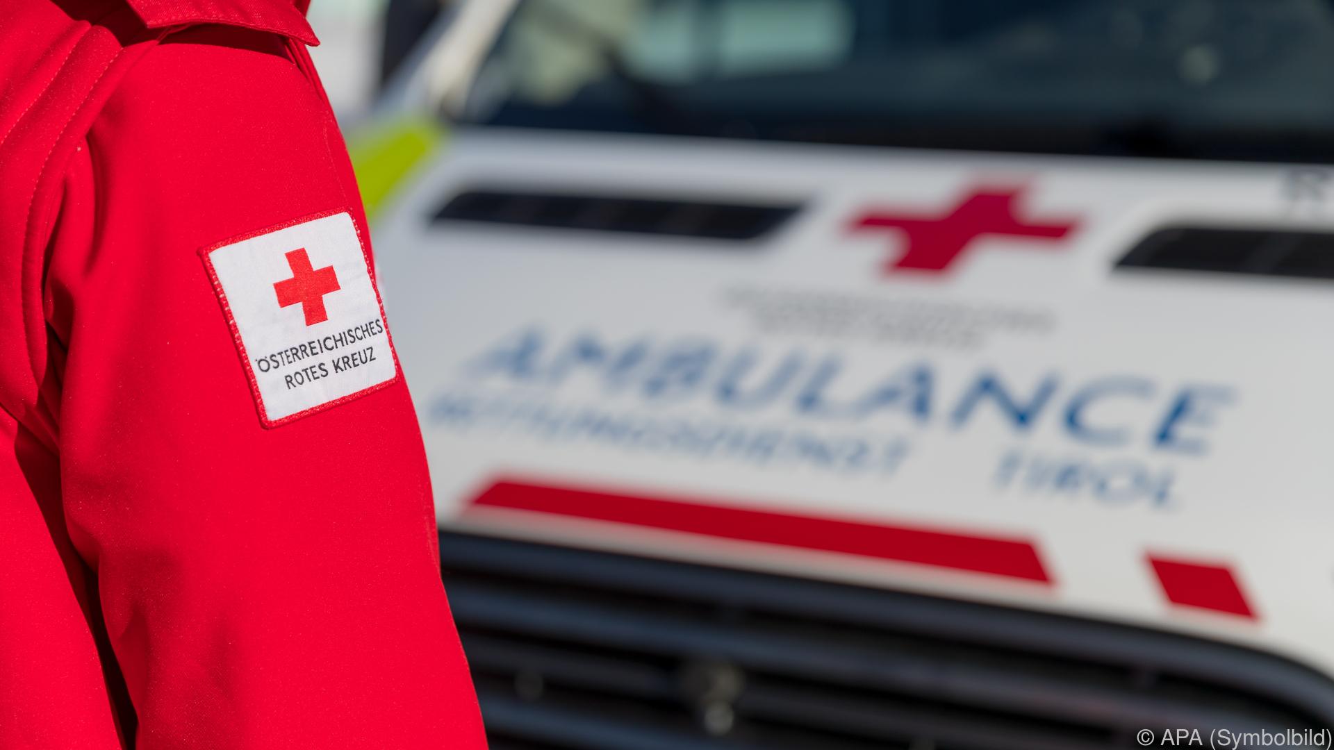 Fußgänger in Tirol von Pkw erfasst: 79-Jähriger starb