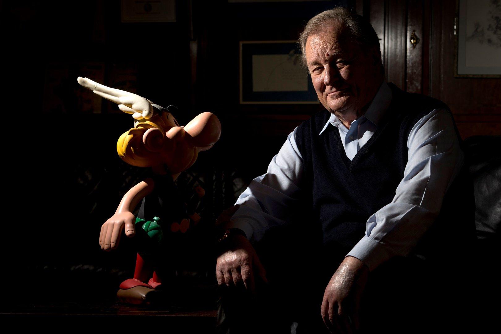 FILES-FRANCE-COMICS-ASTERIX-UDERZO-OBIT