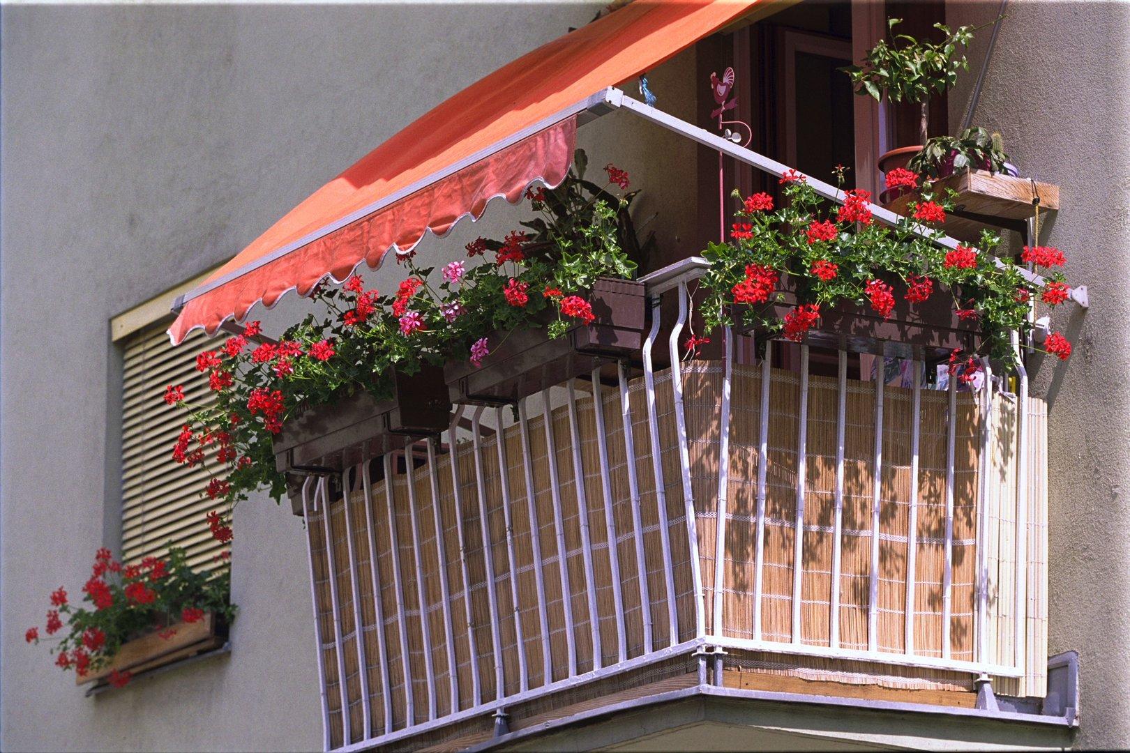 Was kann ich tun, wenn nicht alle Eigentümer dem Einbau der Markise zustimmen?