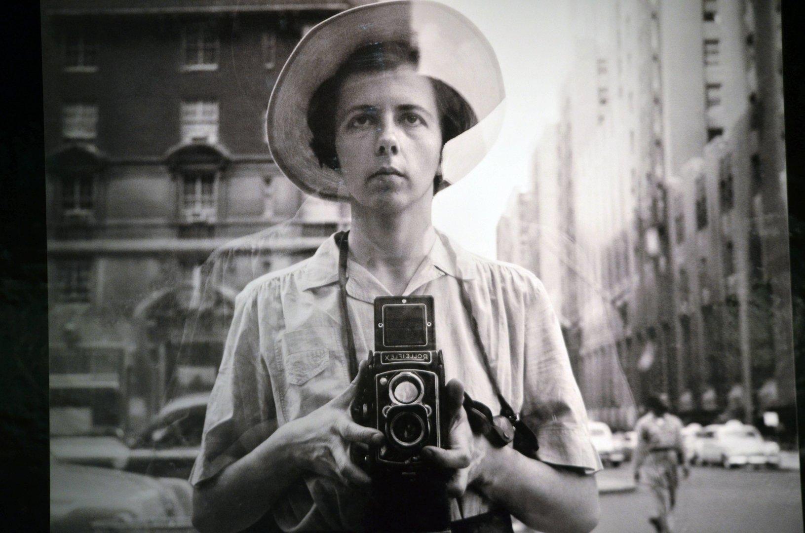 Die Straßenfotografin Vivian Maier: Ob sie ein Gespenst ist?