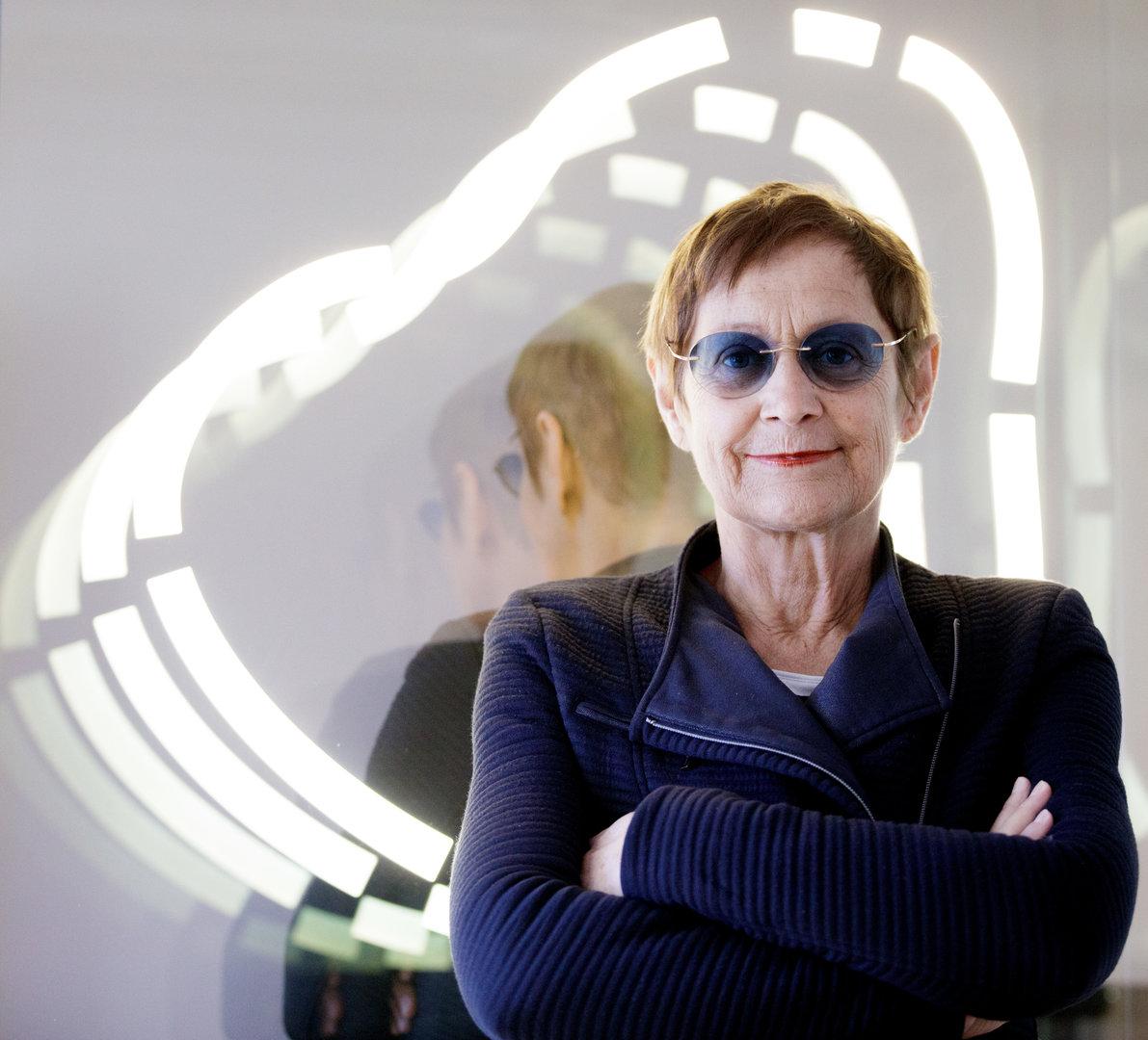 INTERVIEW: KÜNSTLERIN BRIGITTE KOWANZ