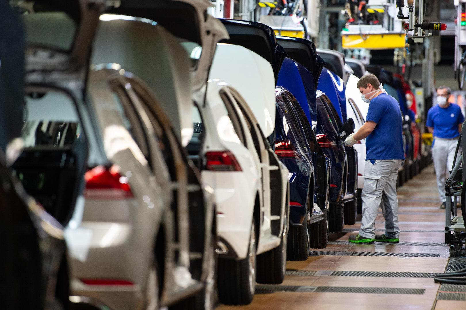 Chipmangel lässt Absatz von Volkswagen um 22 Prozent einbrechen