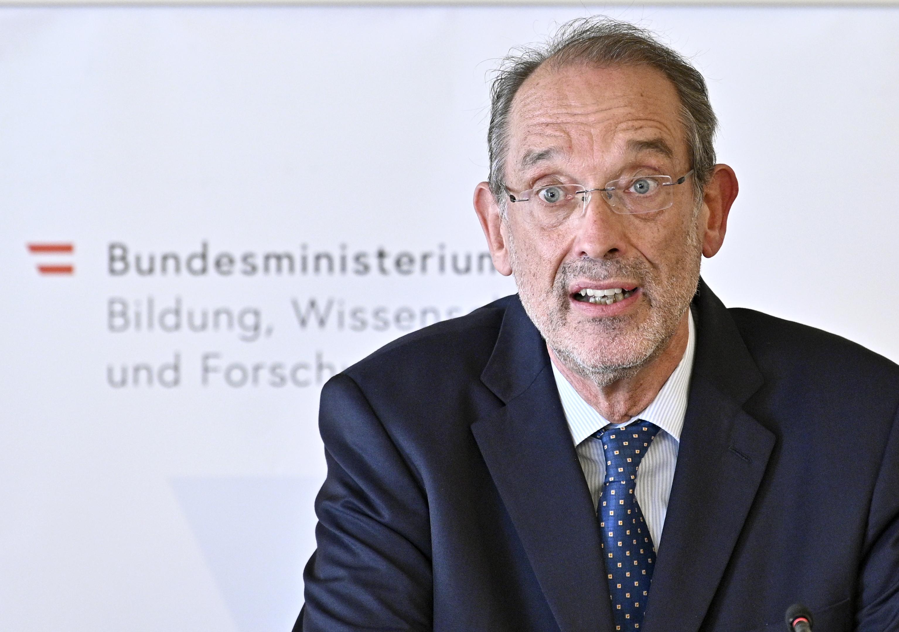 PK: AKTUELLE LAGE AN DEN SCHULEN: FASSMANN
