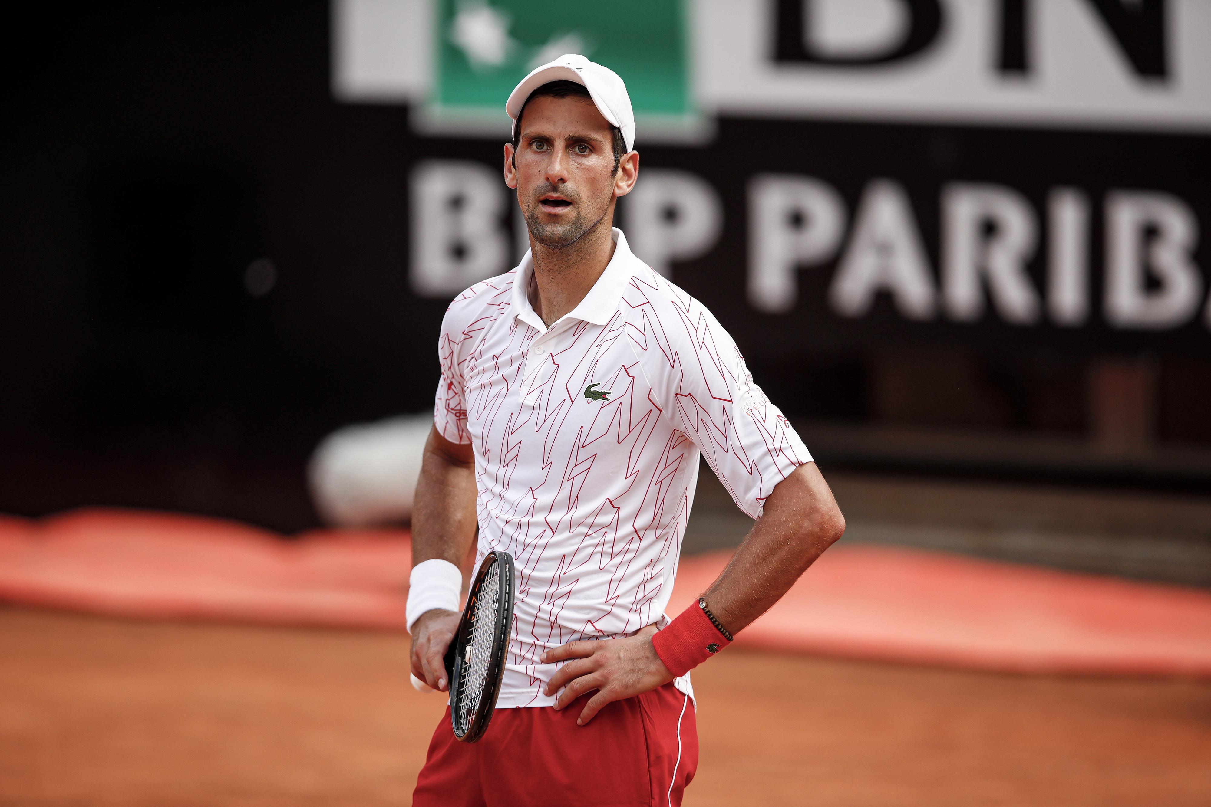 Kuriose Szene: Schiedsrichter verwechselt Djokovic mit Federer