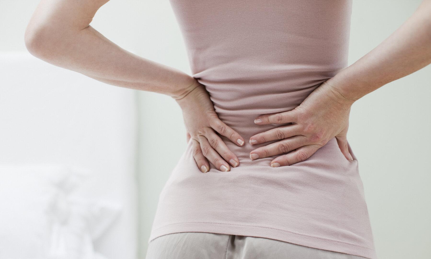 Rückenschmerz: Reicht regelmäßiges Spazierengehen als Therapie aus?