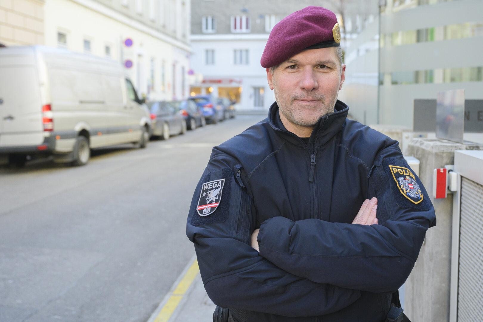 WEGA: Wiens legendärster Polizist verlässt die Elite-Truppe