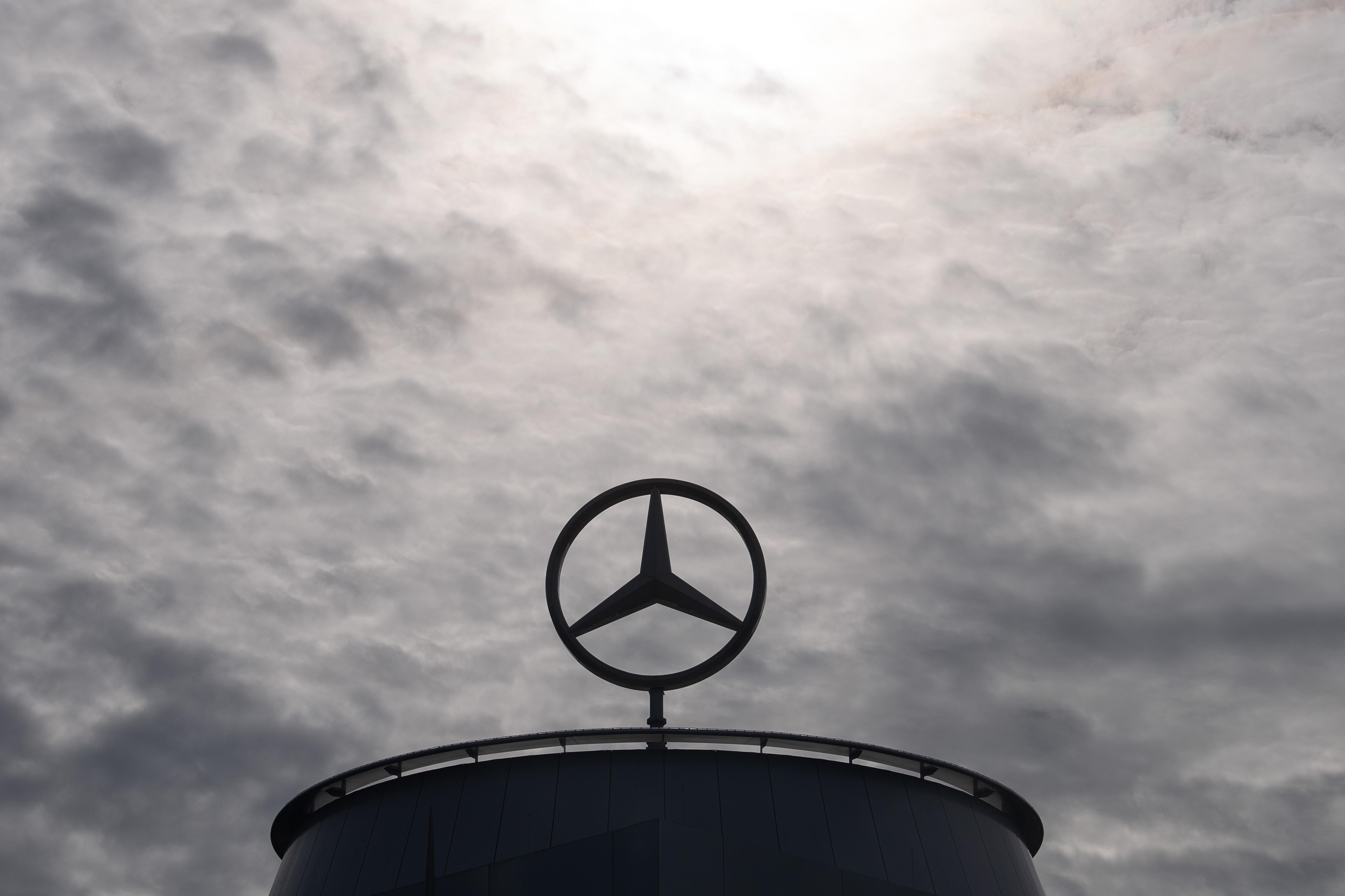 Kurzarbeit bei Volkswagen und Daimler wegen Chipmangels