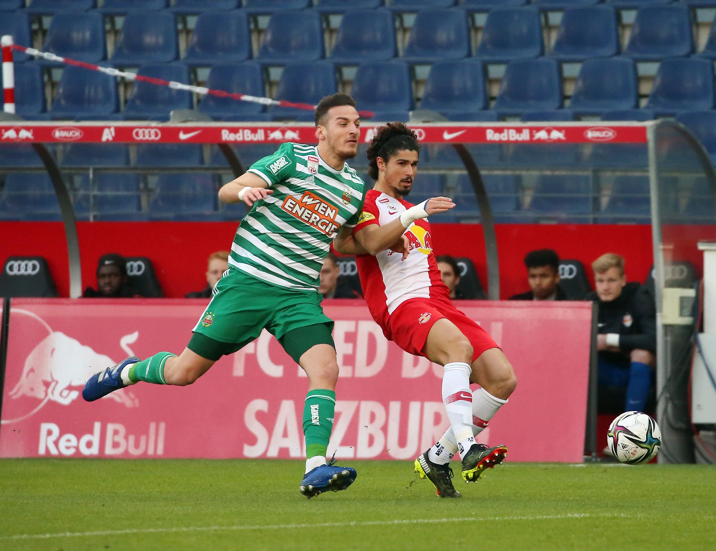 FUSSBALL: TIPICO BUNDESLIGA/GRUNDDURCHGANG: RED BULL SALZBURG - SK RAPID WIEN FUSSBALL: TIPICO BUNDESLIGA/GRUNDDURCHGANG: RED BULL SALZBURG - SK RAPID WIEN