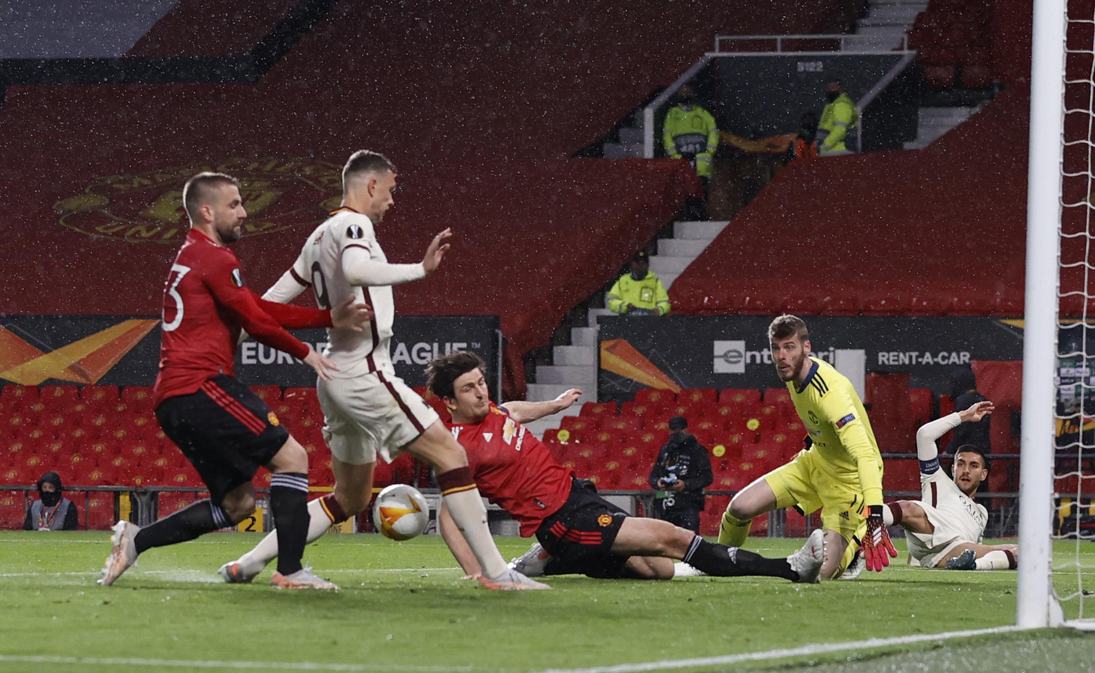 Europa League - Semi Final First Leg - Manchester United v AS Roma Europa League - Semi Final First Leg - Manchester United v AS Roma