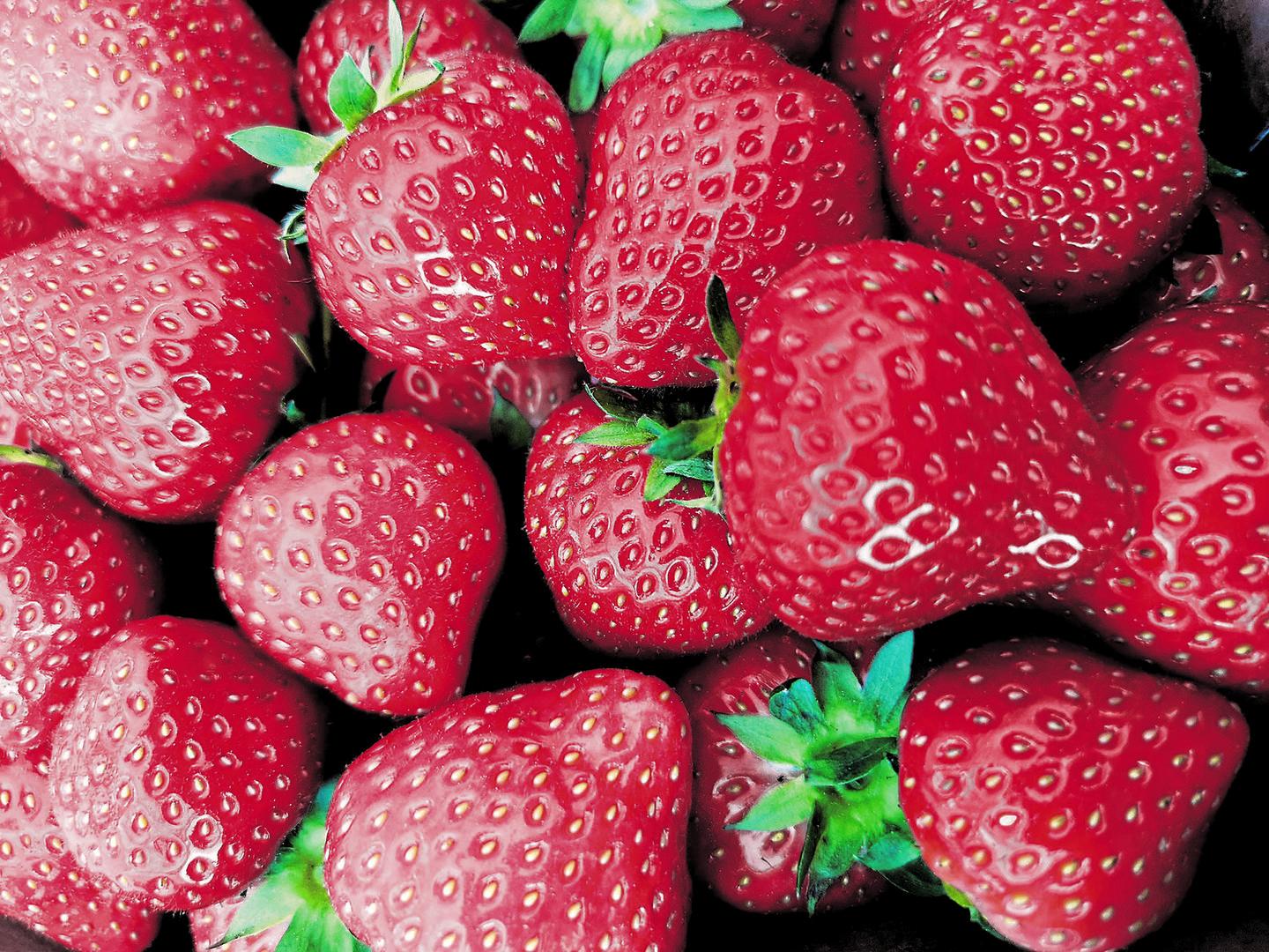 Eine Handvoll Erdbeeren täglich ist gut fürs Herz