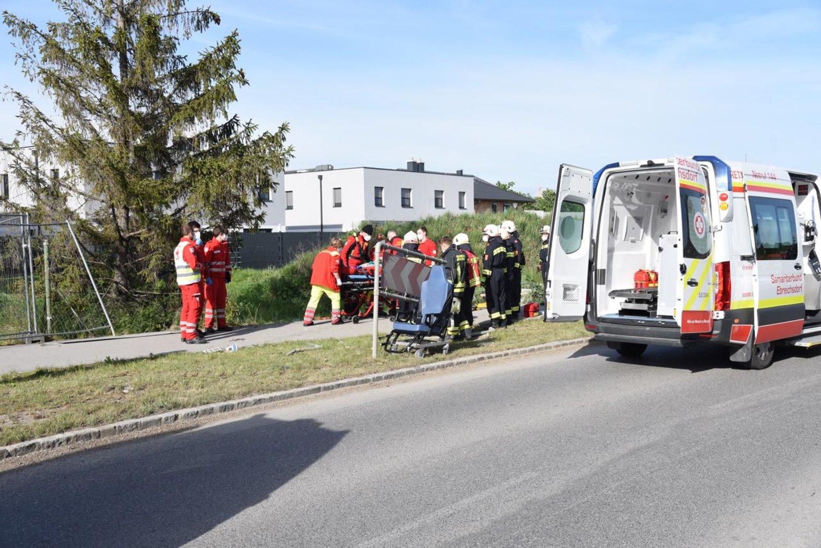 Pkw rammte in Niederösterreich Mutter mit Kinderwagen